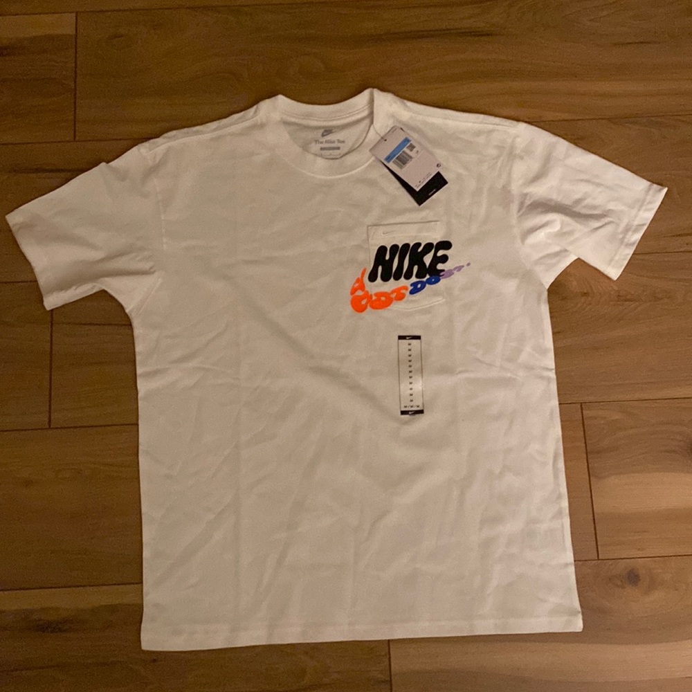 Nike Just Do IT - shirt with front pocket